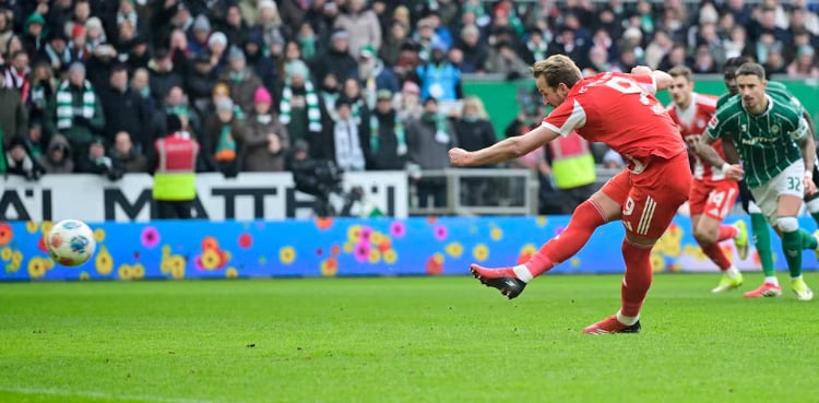 Harry Kane hits 500 career goals as Bayern ease past Werder