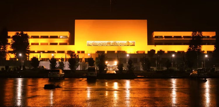 Parliament lights turned off as opposition holds sit-in for PTI founder