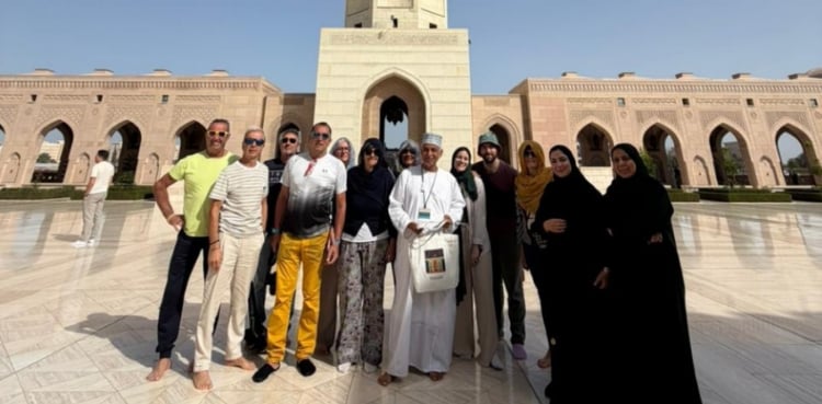 Oman issues 1,340 tourist guide licences, 118 to women