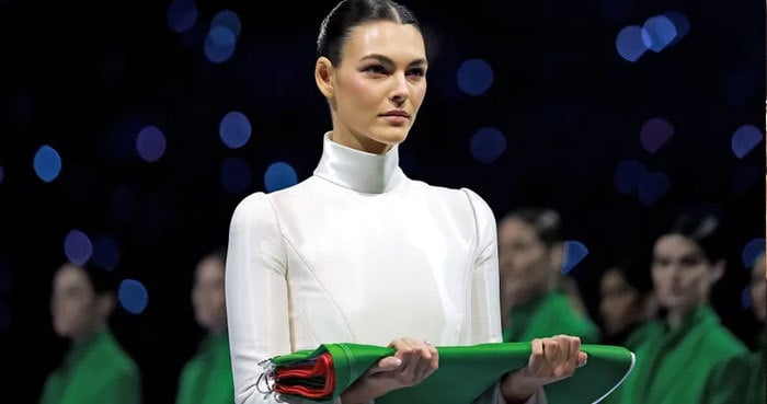 2026 Winter Olympics: Leonardo DiCaprio’s GF Vittoria Ceretti serves as flagbearer
