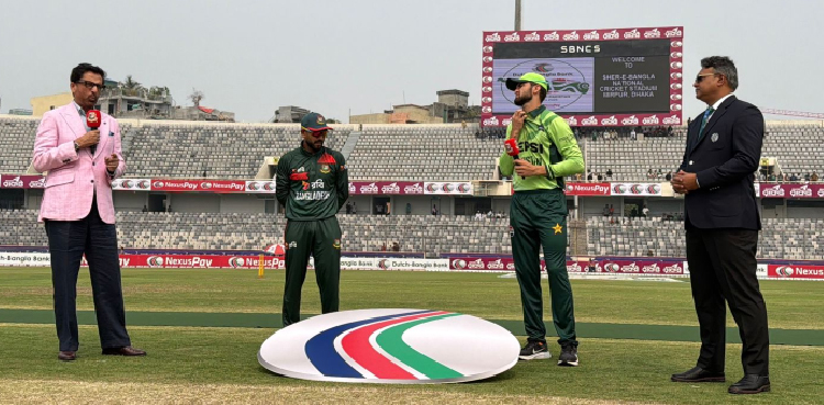 Bangladesh opt to bowl against Pakistan