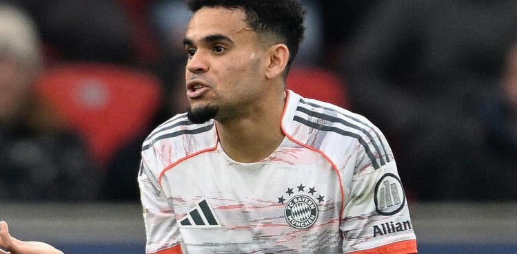 Nine-man Bayern fight to draw at Leverkusen