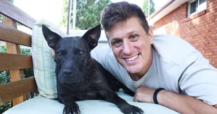 Tech entrepreneur uses AI to build custom cancer vaccine for dog