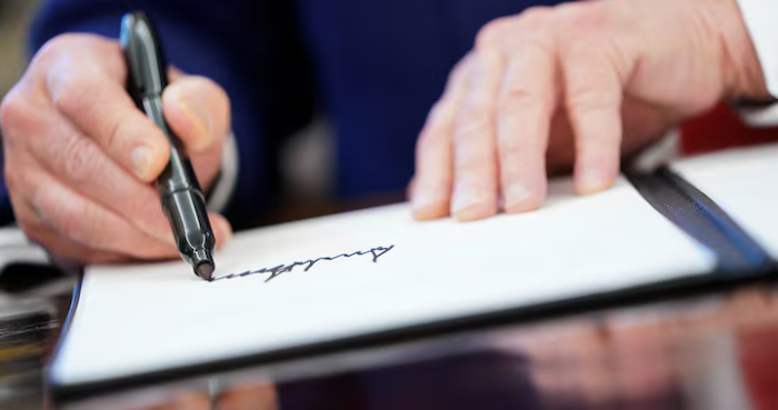 Trump signature to appear on US currency, ending 165-year tradition