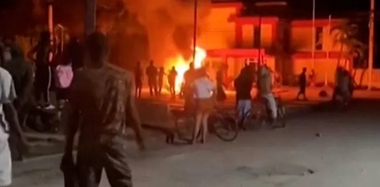 Protesters in Cuba attack Communist Party office in rare riot over blackouts