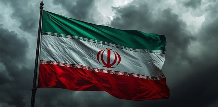 Iran threatens to target banks linked to US, Israel