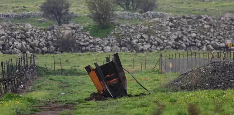 Iran hits Kuwait refinery, Israel kills Iranian Guards spokesman