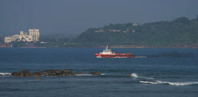 US says submarine sank Iranian warship off Sri Lanka