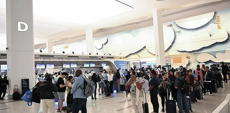 Employees stranded outside will not be considered absent in Kuwait