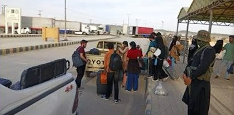 Hundreds of Pakistani students successfully evacuated from Iran 