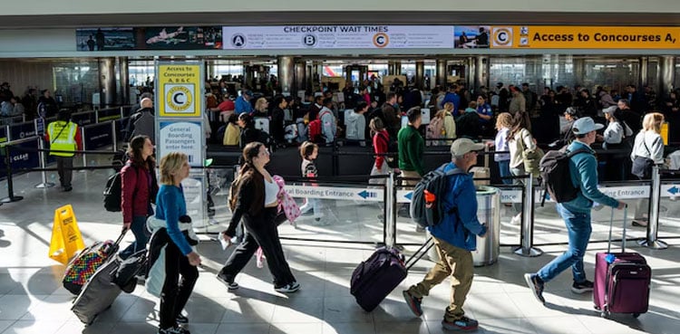 Major US airports return to normal as TSA workers get paid