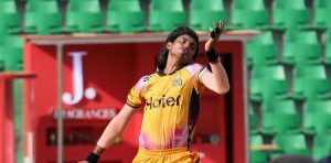 Ali Raza stars as Zalmi restrict Kings to 182