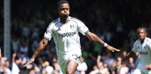 Villa slip up as Fulham keep European dream alive