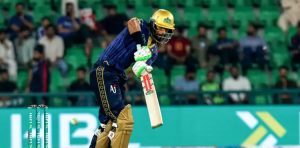Shan lifts Multan Sultans to fighting total