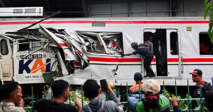 Indonesia train crash toll rises to 14 as rescuers complete evacuation