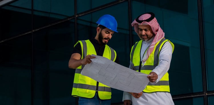 Saudi govt urged to abolish fees for expatriates in construction sector