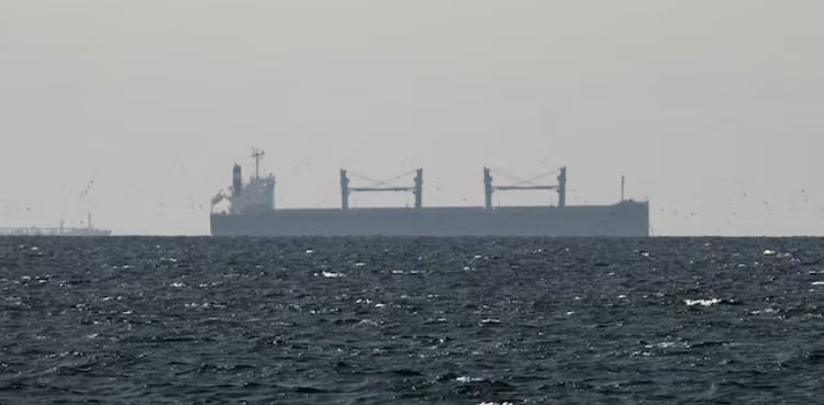 US intelligence warns Iran unlikely to ease Hormuz Strait chokehold soon