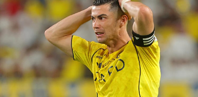 Ronaldo left waiting for Saudi title after goalkeeping gaffe