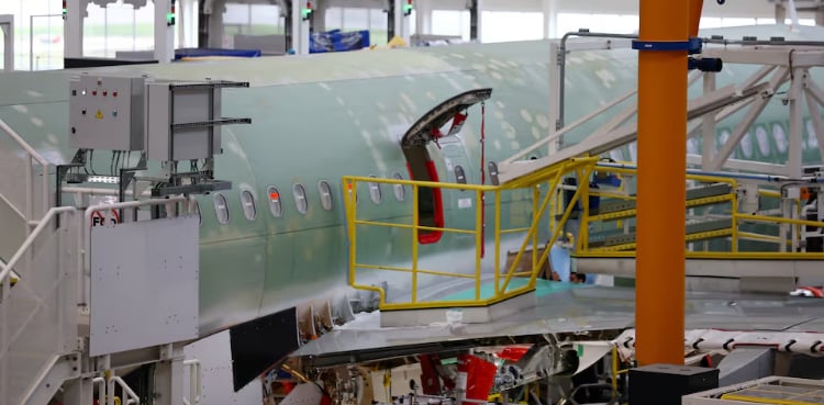 Airbus targets 10% cost cuts over global uncertainty and supply snags