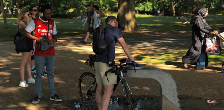 Britain temperature hits record high for May as heatwave intensifies