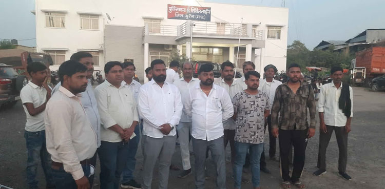 Dalit E-rickshaw Driver Stripped, Assaulted And Paraded Wearing Shoe Garland In Morena