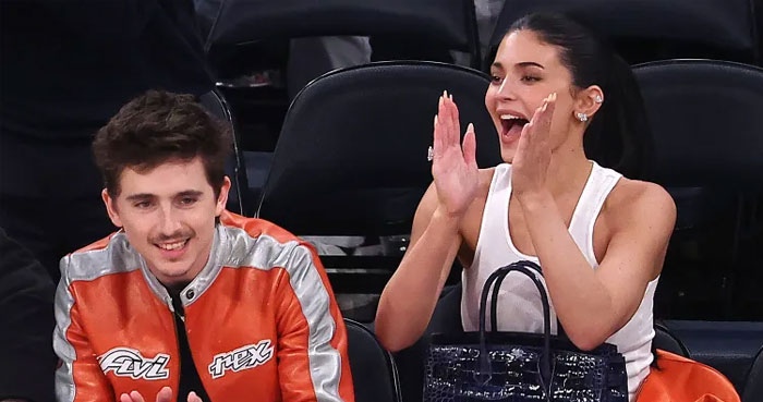 Kylie Jenner, Timothée Chalamet twin in Knicks colors for courtside date