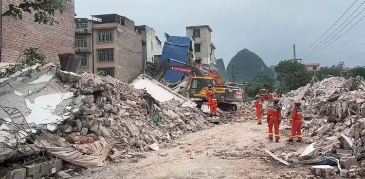 5.2-magnitude quake kills two in south China: state media