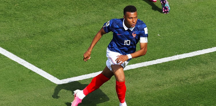 Mbappe stars as France beat Senegal