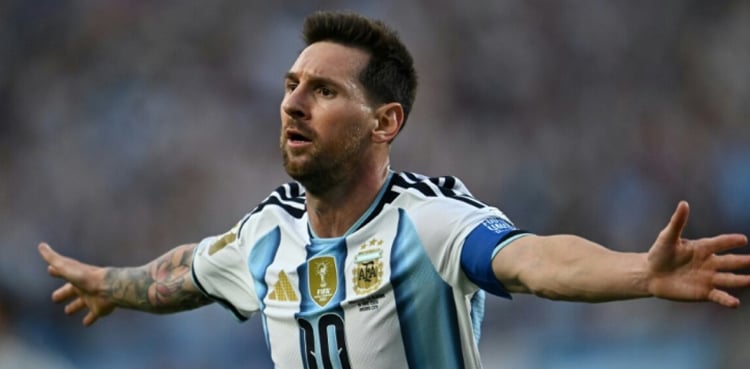 Magical Messi equals World Cup goals record as Argentina win