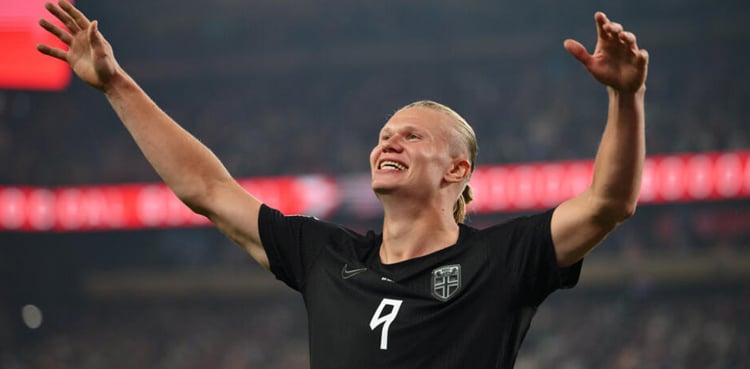 Haaland fires Norway into World Cup last 32