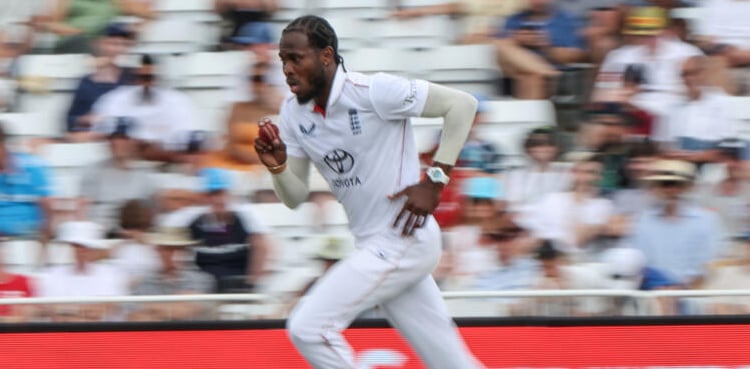 Ravindra leads New Zealand rally in England finale after Archer’s double strike