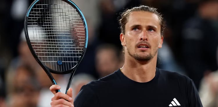 Zverev eases past Mensik to reach second French Open final
