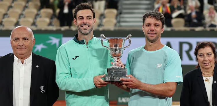 Granollers and Zeballos retain French Open men’s doubles title
