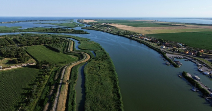 Farmers fear drought as Italy’s longest river runs dry