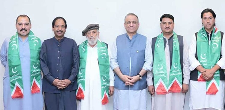 Independent GB Assembly members join Aleem Khan’s IPP