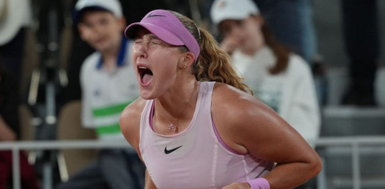 Russia’s Andreeva ends Ukraine’s Kostyuk’s dream run in no-handshake French Open semi