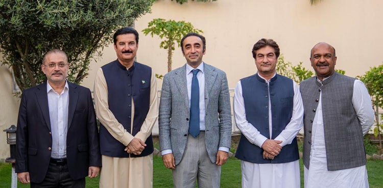 PPP KP leadership discusses wheat crisis, budget issues in meeting with Bilawal