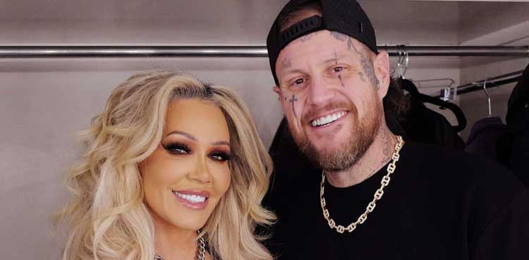 Bunnie Xo shared cryptic clues hours after he announced divorce