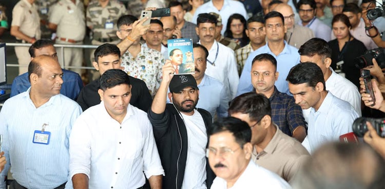 ‘Cockroach’ youth group founder leads first street protest after arrival in India