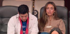 Jessica Alba’s picture with young boyfriend goes viral