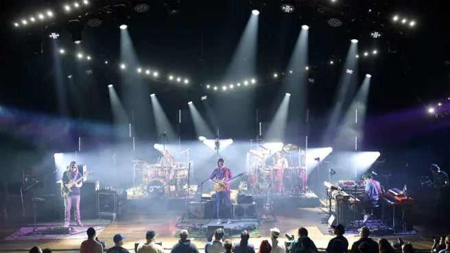 Fan dies after fatal fall at Madison Square Garden during Goose show in NYC