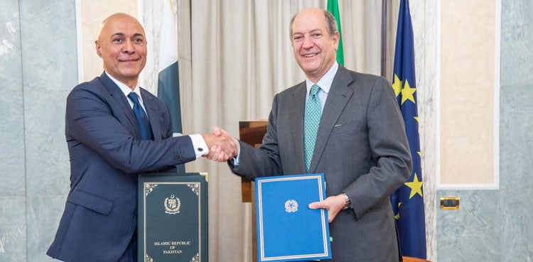 Pakistan, Italy deepen ties with visa exemption agreement