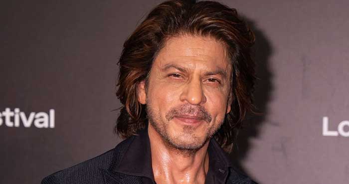 Shah Rukh Khan wins internet with his reply to fan’s admiration