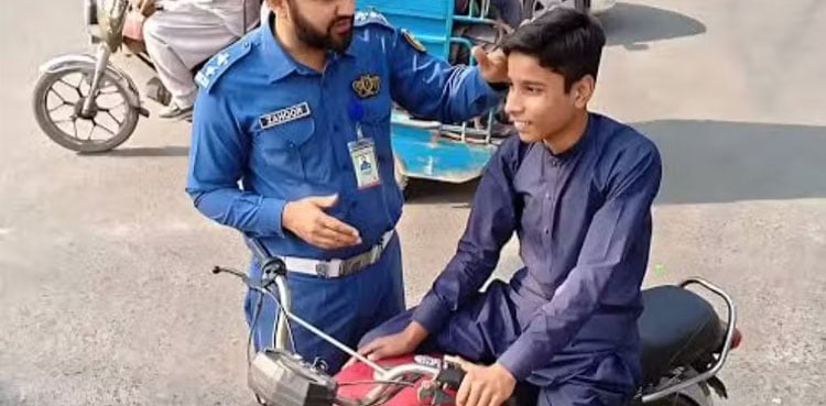 How to obtain motorcycle riding permit for youth aged 16–18 years