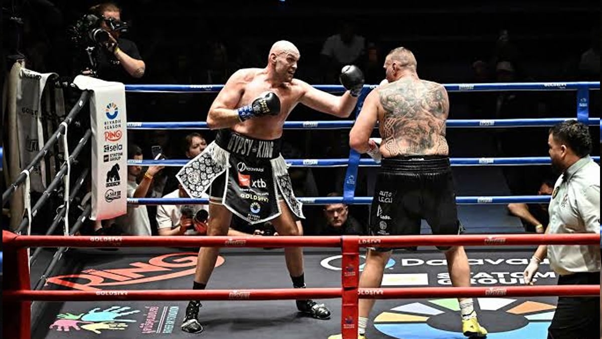 Fury stops Wach in Thailand to close in on Joshua fight
