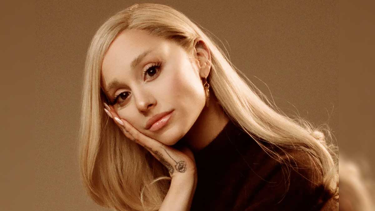  Ariana Grande drops 8th studio album 'Petal', unveils 11 new songs