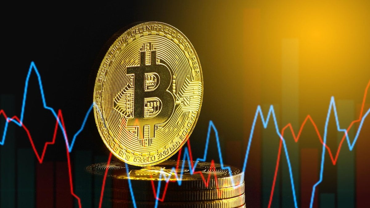 Bitcoin surges past $66K as bullish momentum builds