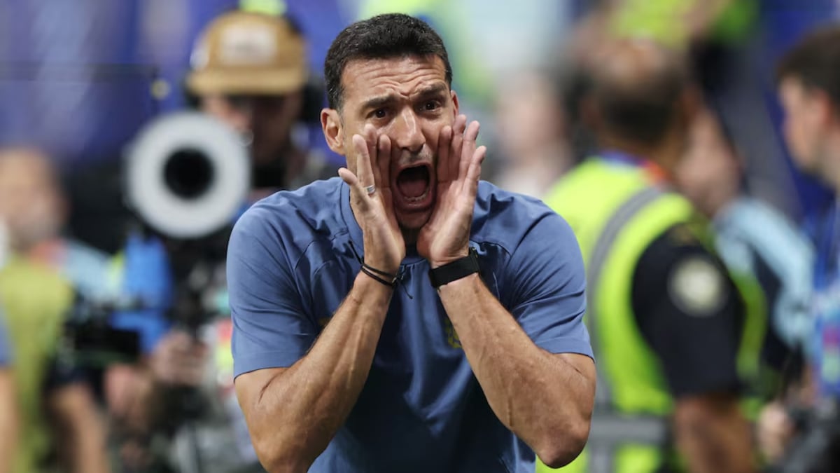 Lionel Scaloni moved to tears as Argentina national football team win again