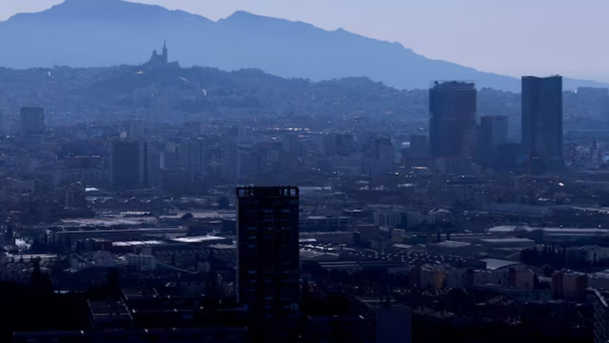 French mayor taken from his home and placed under protection after drug gang threats
