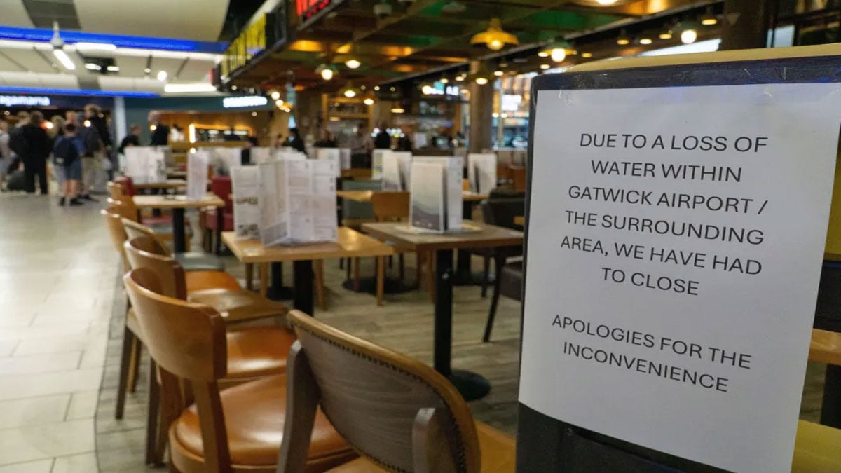 Gatwick Airport left with ‘no water, flushing toilets or drinking fountains’